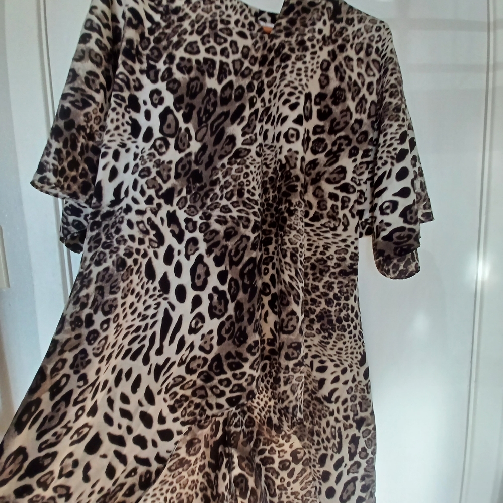 A Dip of Darling Animal Print High Low Top